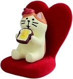 Mevodeata Cute Mini Cat Eating Toast Bread Figurine with Small Sofa Resin Figure for Office Home Decor for Cat Lovers (Love Shaped Sofa) by Unknown