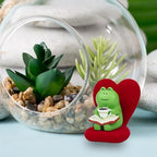 Mevodeata Cute Mini Frog Figurine with Small Sofa Resin Frog Figure for Office Home Decor - Cute Frog Gift for Frog Lovers (Love Shaped Sofa) - Image 6