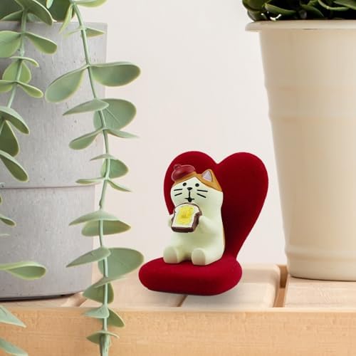 Mevodeata Cute Mini Cat Eating Toast Bread Figurine with Small Sofa Resin Figure for Office Home Decor for Cat Lovers (Love Shaped Sofa) - Image 7