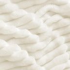 BEDELITE 3D Ribbed Jacquard Cream King Size Blankets - Image 3