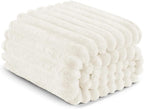 Exclusivo Mezcla Striped King Size Fleece Blanket - Image 8