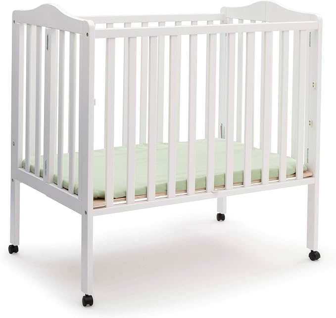 Delta Children Folding Portable Mini Baby Crib by DeltaChildren