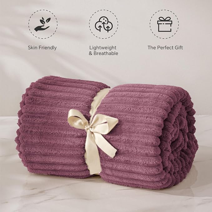 BEDELITE 3D Ribbed Jacquard Plum Fleece Twin Blanket - Image 4