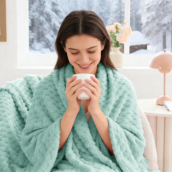 BEDELITE Haze Blue Twin Blanket - Image 4