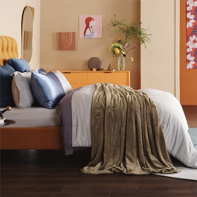 Bedsure GentleSoft Fleece Blankets King Size Camel - Image 6