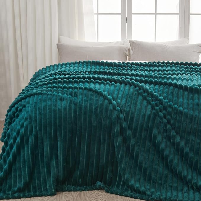 NEWCOSPLAY Fleece Ribbed Cozy Twin Blanket - Image 9