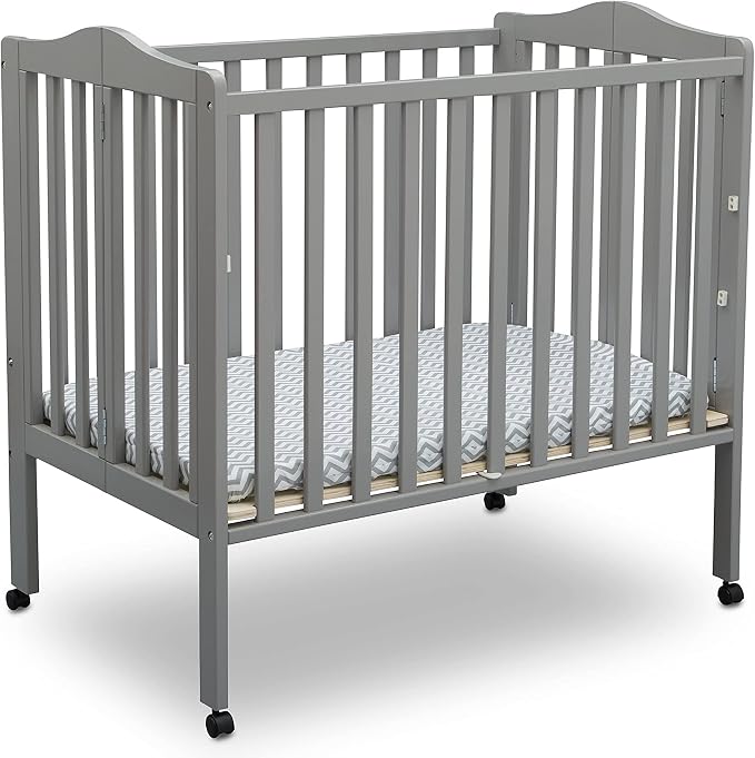 Delta Children Folding Portable Mini Baby Crib by DeltaChildren