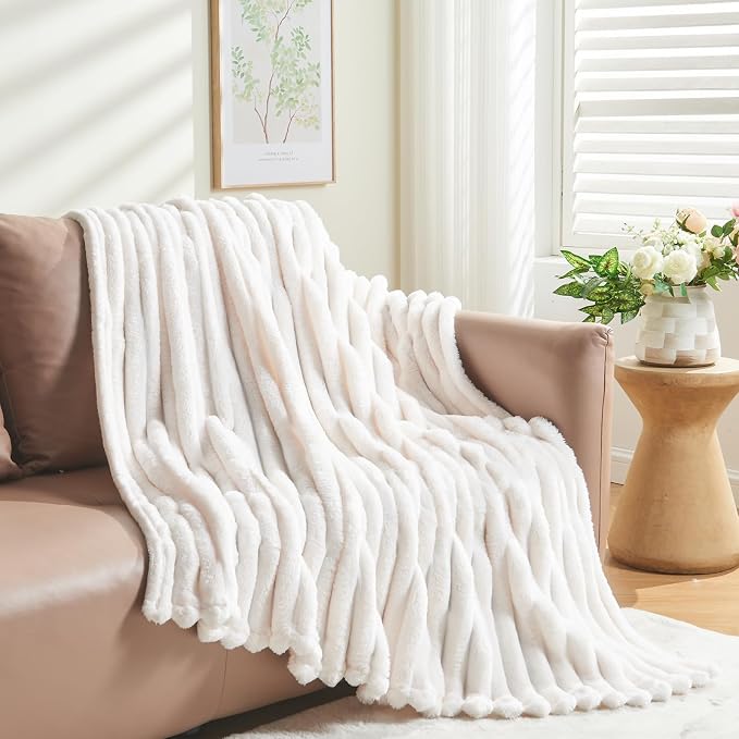NEWCOSPLAY Fleece Ribbed Cozy Twin Blanket - Image 8
