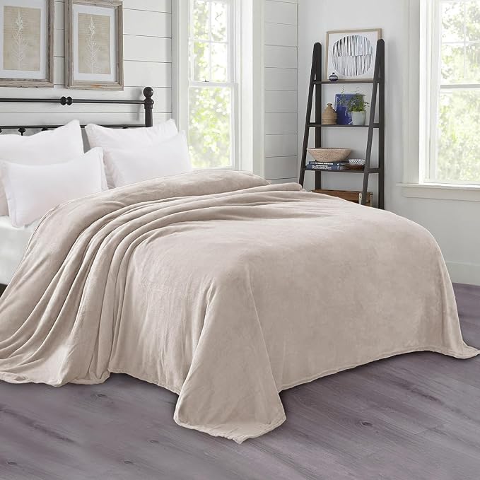 Exclusivo Mezcla Soft Fleece Blanket Queen Size - Image 4