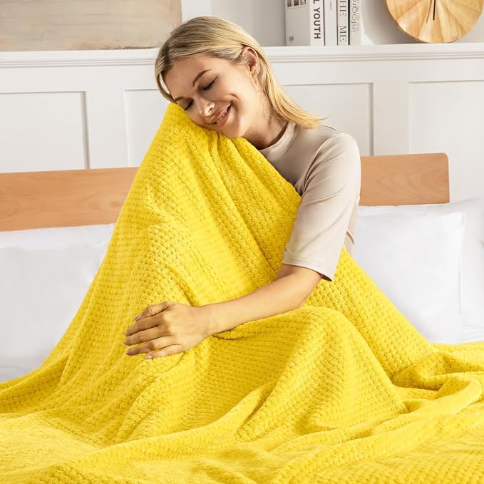 Exclusivo Mezcla Soft Waffle Fleece Bed Blanket Queen Size, Cozy Flannel - Image 3