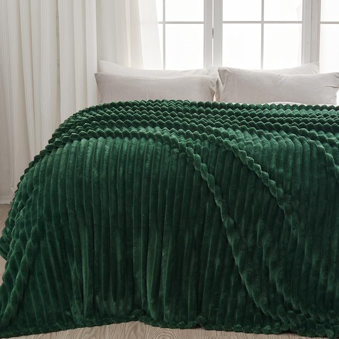 NEWCOSPLAY Fleece Ribbed Cozy Queen Blanket by NEWCOSPLAY