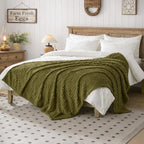 Green Throw Blanket - Image 3