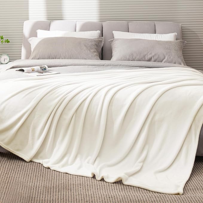 BEDELITE Fleece Blanket Soft Plush King Size Bed Blanket Cream 108"x90" | Ultra by BEDELITE