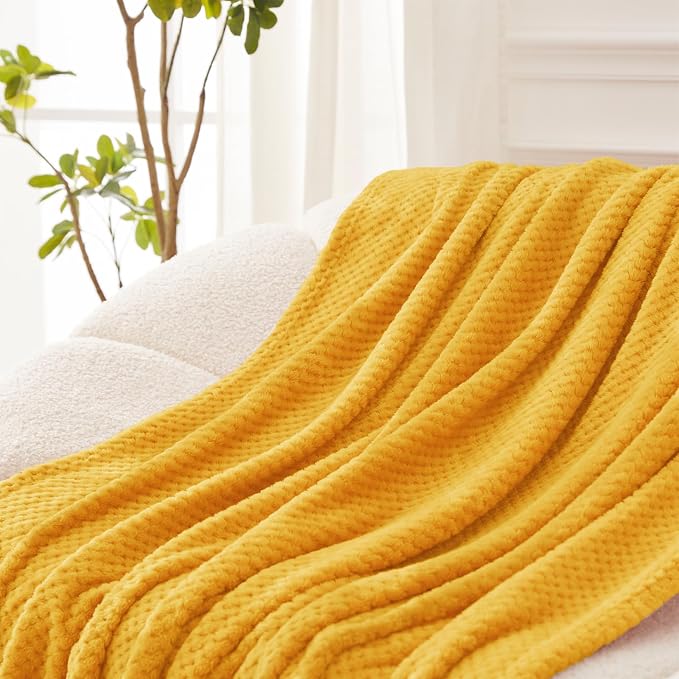Exclusivo Mezcla Large Waffle Fleece Throw Blanket - Image 3