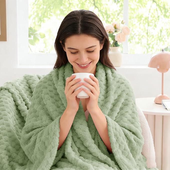 BEDELITE Sage Green Twin Blanket - Image 4