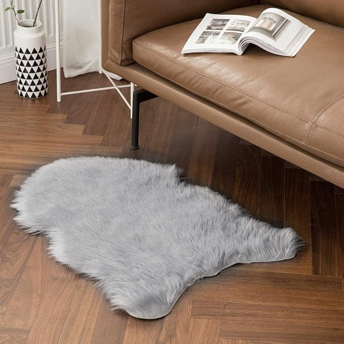 MIULEE Fluffy Area Rug 2x3 ft Faux Fur Sheepskin Rug - Image 6