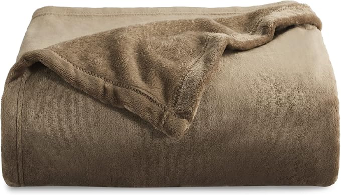 Bedsure GentleSoft Fleece Throw Blanket Camel by Unknown