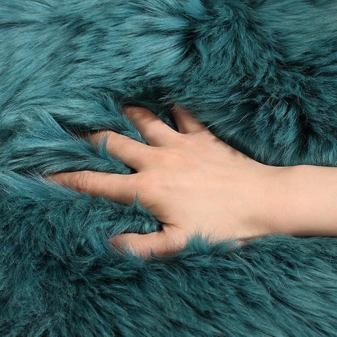 LLB Genuine Sheepskin Area Rug Wool Rug Fur Carpet Fluffy Shaggy Fur Rug - Image 4