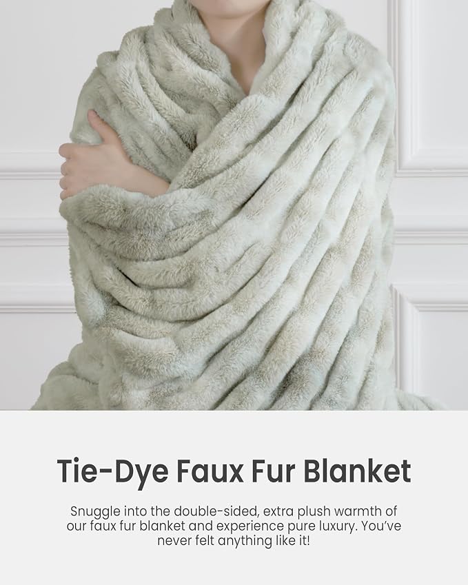 Ultra Soft Cozy Faux Fur Throw Blanket, Fuzzy Plush Thick Bubble Blanket - Image 3