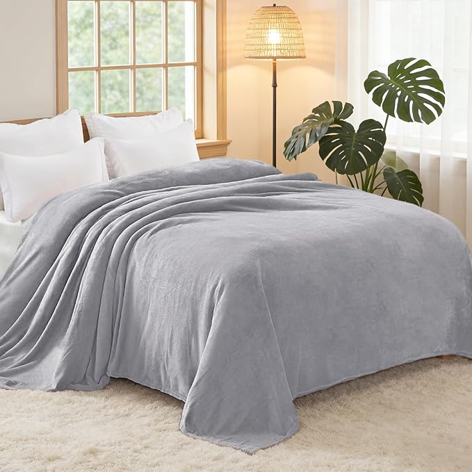 Exclusivo Mezcla Soft Fleece Blanket Cal King Size - Image 4