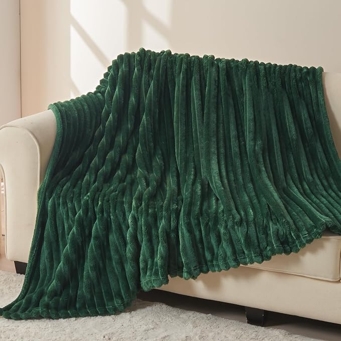 NEWCOSPLAY Fleece Ribbed Cozy Throw Blanket - Image 3