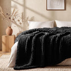 L'AGRATY Chunky Knit Throw Blanket by LAGRATY