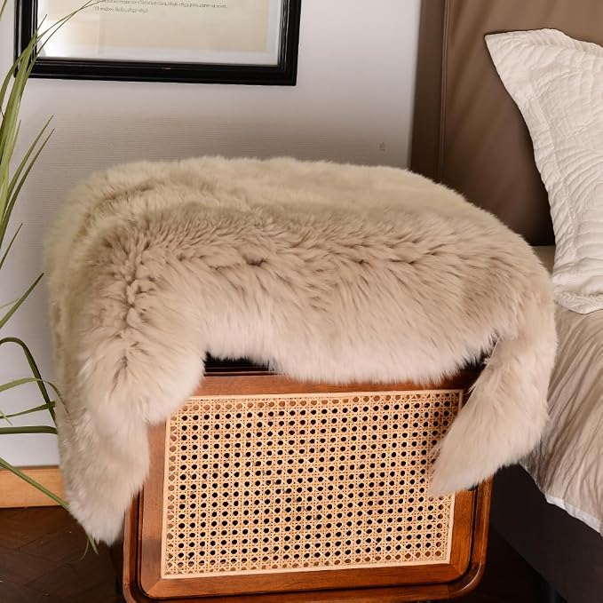 LLB Genuine Sheepskin Area Rug Wool Rug Fur Carpet Fluffy Shaggy Fur Rug - Image 5