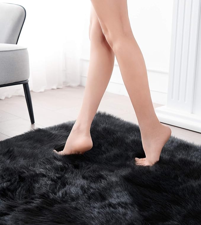 SERISSA 2x4 Fluffy Black Faux Sheepskin Shaggy Rug - Image 4