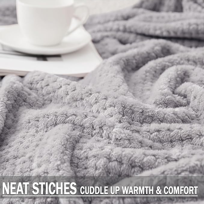Exclusivo Mezcla Large Waffle Fleece Throw Blanket - Image 4