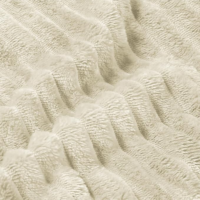 BEDELITE Ribbed Jacquard Beige Fleece Throw Blanket - Image 4