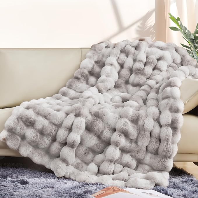 Luxury 1000GSM Faux Rabbit Fur Throw Blanket, Super Heavy Warm Cozy Grey - Image 3