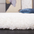 SAFAVIEH Area Rug 8x10 - Image 4
