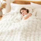L'AGRATY Faux Rabbit Fur Throw Blanket - Image 2