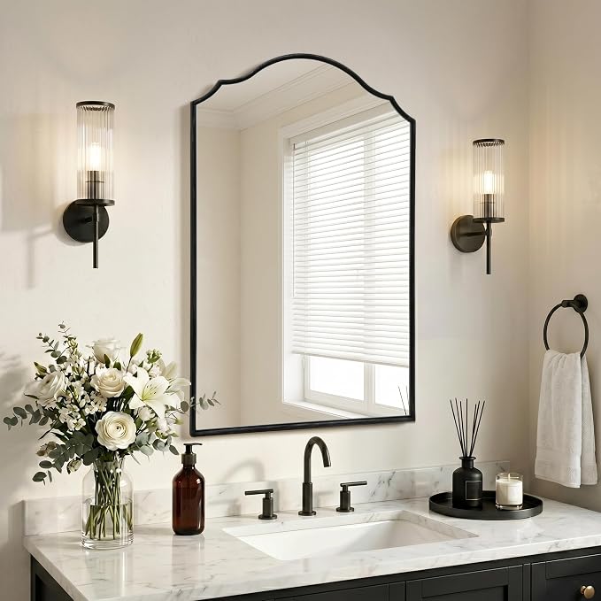 Besdomus Scalloped Black Mirror by Besdomus