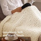 L'AGRATY Chunky Knit Throw Blanket - Image 4