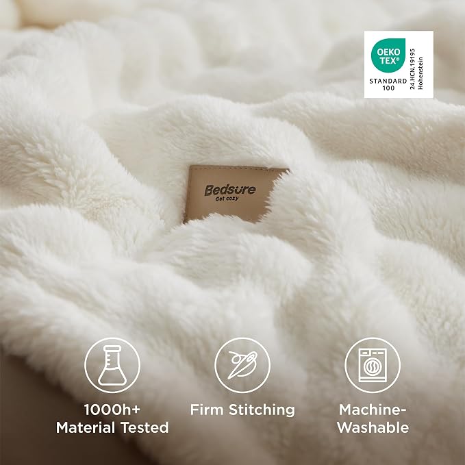 Bedsure Queen Size Blanket 3D Fleece Bubble Queen Blankets - Image 5