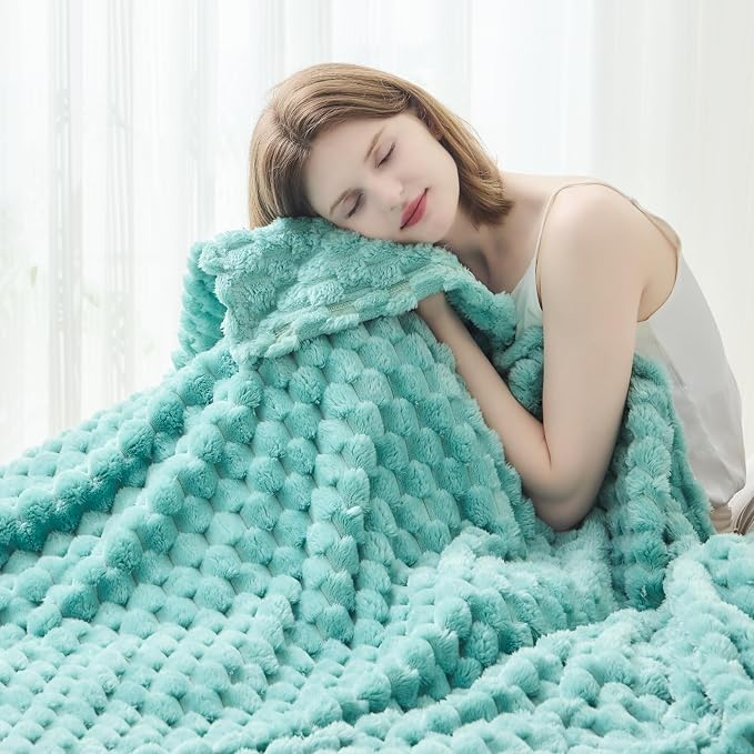 NEWCOSPLAY Fleece Clouds Cozy Twin Blanket by NEWCOSPLAY
