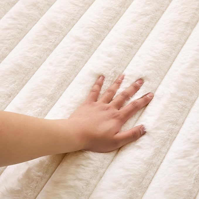 Creamy White Rabbit Striped Plush Rug 4'x6', Fluffy Faux Fur Shaggy Area Rug - Image 4