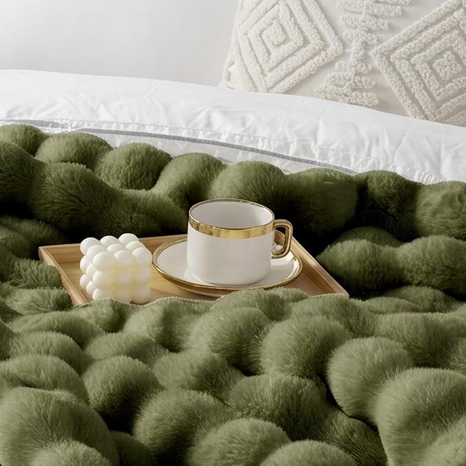 Luxury 1000GSM Rabbit Faux Fur Blanket, Super Warm Cozy Brown Blankets - Image 7