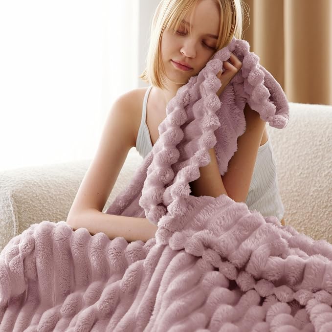 Bedsure Soft Twin XL Blanket for Bed Dorm Pink 66"x90" | Birthday Gifts for - Image 4