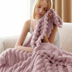 Bedsure Soft Pink Throw Blanket - Image 4