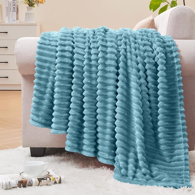 BEDELITE 3D Ribbed Washed Blue Fleece Twin Blanket by BEDELITE