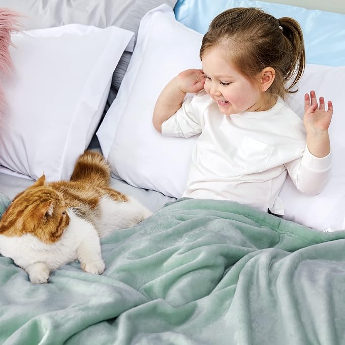 Bedsure GentleSoft Bedding Fleece Blanket - Image 5