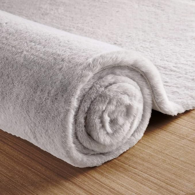 ORINOVA Faux Fur Rug 6x9 Plush Washable Area Rugs - Image 7