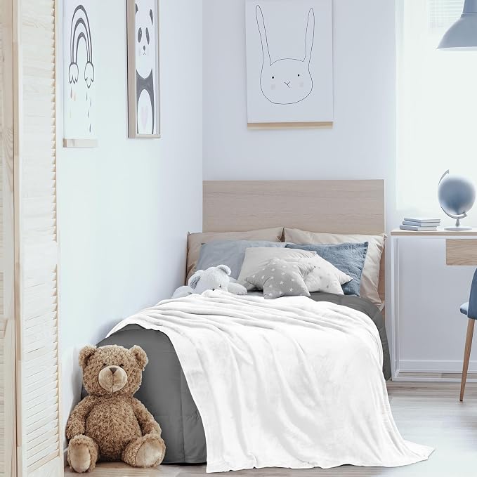 Utopia Bedding Ultra Soft Fleece Bed Blanket Twin Size White | Microfiber Plush - Image 9