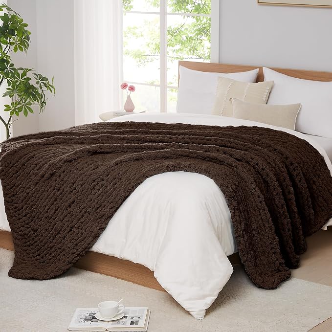 L'AGRATY Chunky Knit Throw Blanket - Image 8