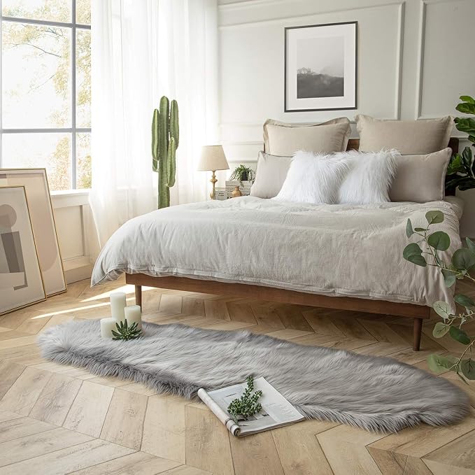 Ashler faux fur rug, Fluffy Shaggy Area Rug Ultra Soft 2 x 6 Feet Sheepskin Fur - Image 2