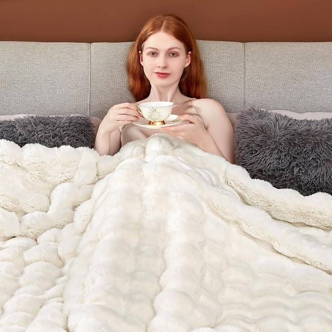 Luxury 1000GSM Rabbit Faux Fur Blanket, Super Heavy Warm Cozy Brown Blankets - Image 6