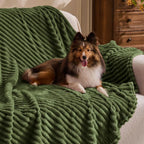 BEDELITE 3D Ribbed Jacquard Moss Fleece Throw Blanket - Image 3