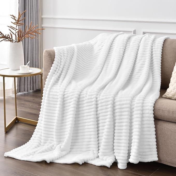 BEDELITE 3D Ribbed Jacquard White Fleece Twin Blanket - Image 5